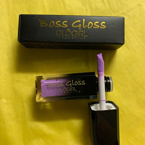 New-⭐️ GLŌGIRL lip gloss - Picture 5 of 6